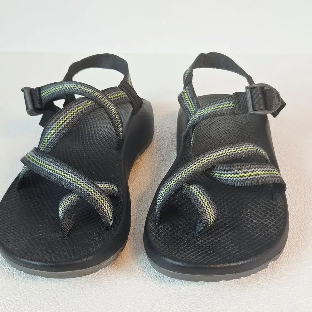 Chaco Sandals Mens 9 Black Striped Thong Toe Loop Adjustable Strap Hiking